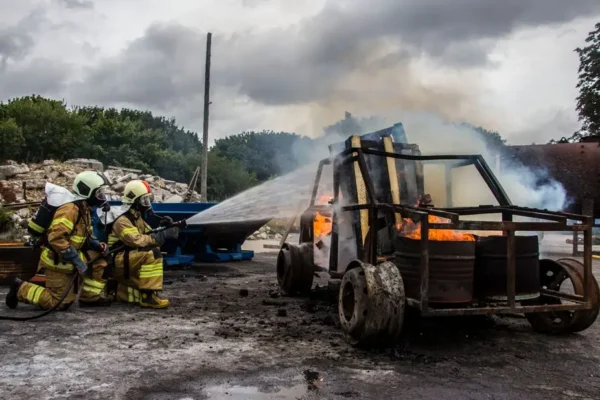 Pożar składowiska opon w Wilkowie — alarm 99/2026
