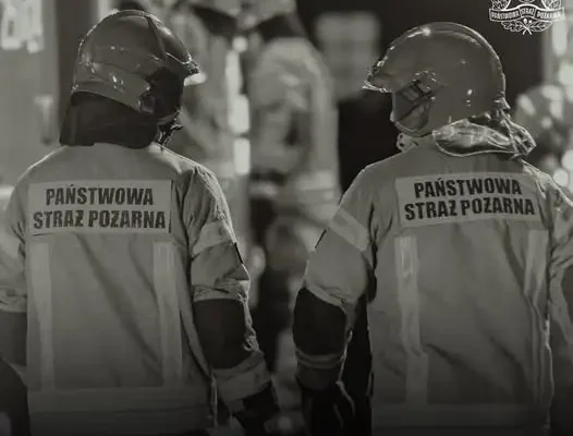 Tragedia w Nisku: Dwaj strażacy zginęli podczas akcji ratowniczej. Komendant Główny PSP składa kondolencje