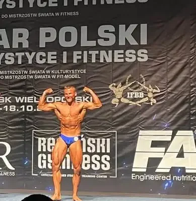 Strażak ze Złotoryi z medalem na Mistrzostwach Wielkopolski w Kulturystyce