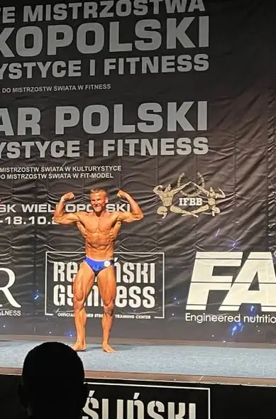 Strażak ze Złotoryi z medalem na Mistrzostwach Wielkopolski w Kulturystyce