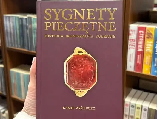 Książka autorstwa Kamila Myśliwca dostępna w Bibliotece w Pielgrzymce