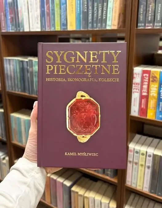 Książka autorstwa Kamila Myśliwca dostępna w Bibliotece w Pielgrzymce