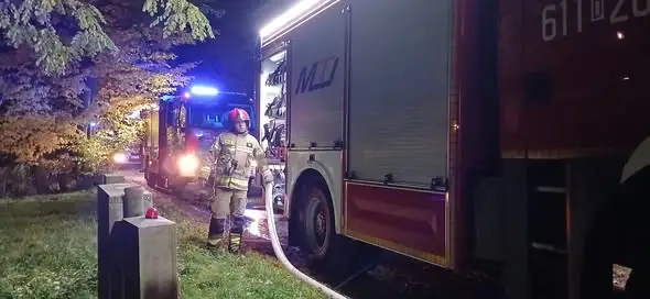 Groźny pożar w byłym młynie w Lubiatowie – akcja strażaków